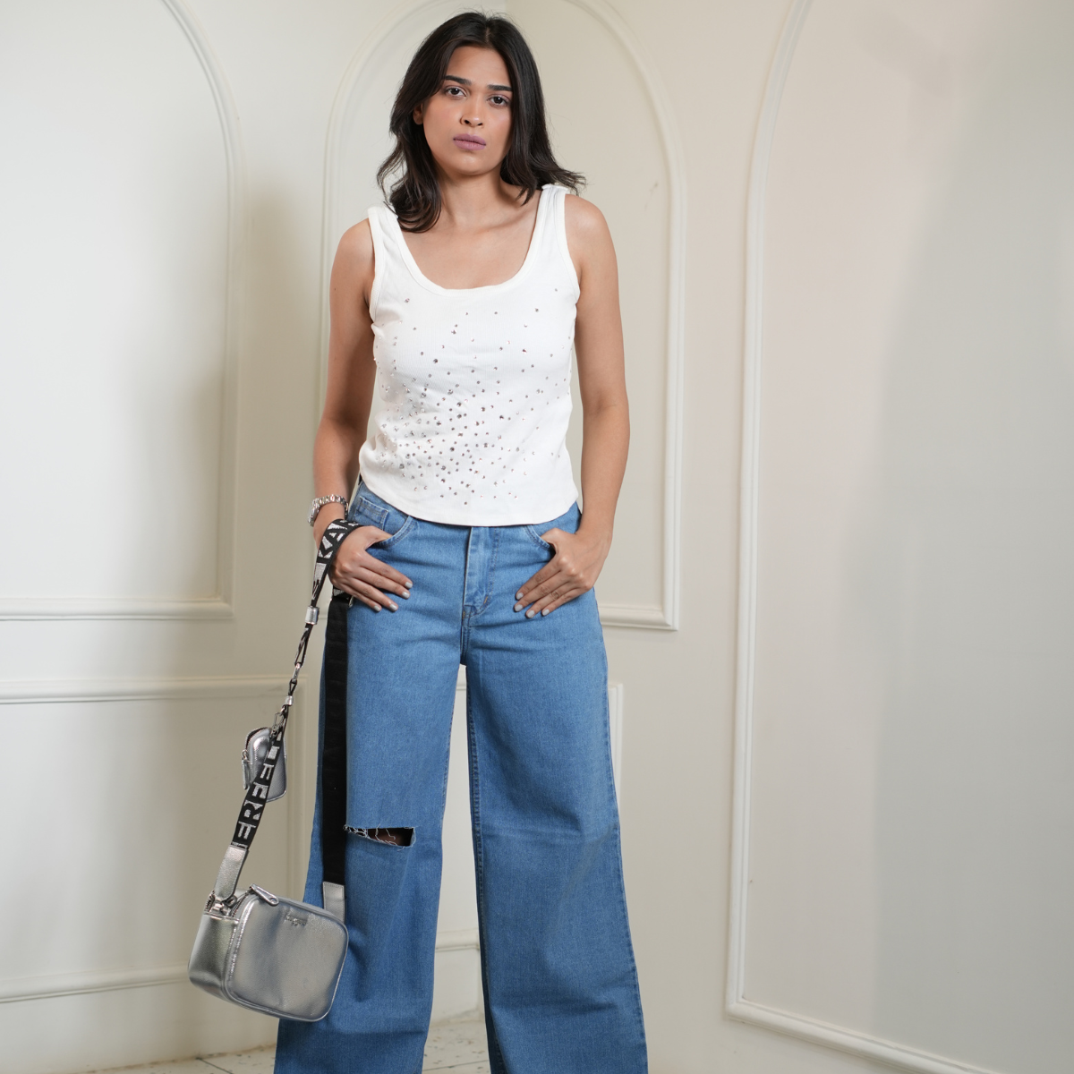 High-waist Ripped Wide Leg Jeans in Light Wash