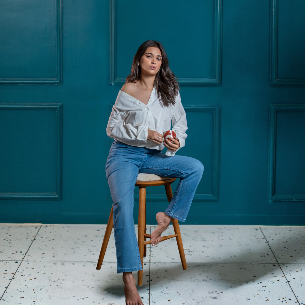 High-rise Straight Fit Jeans ( Whiskered Light Wash)