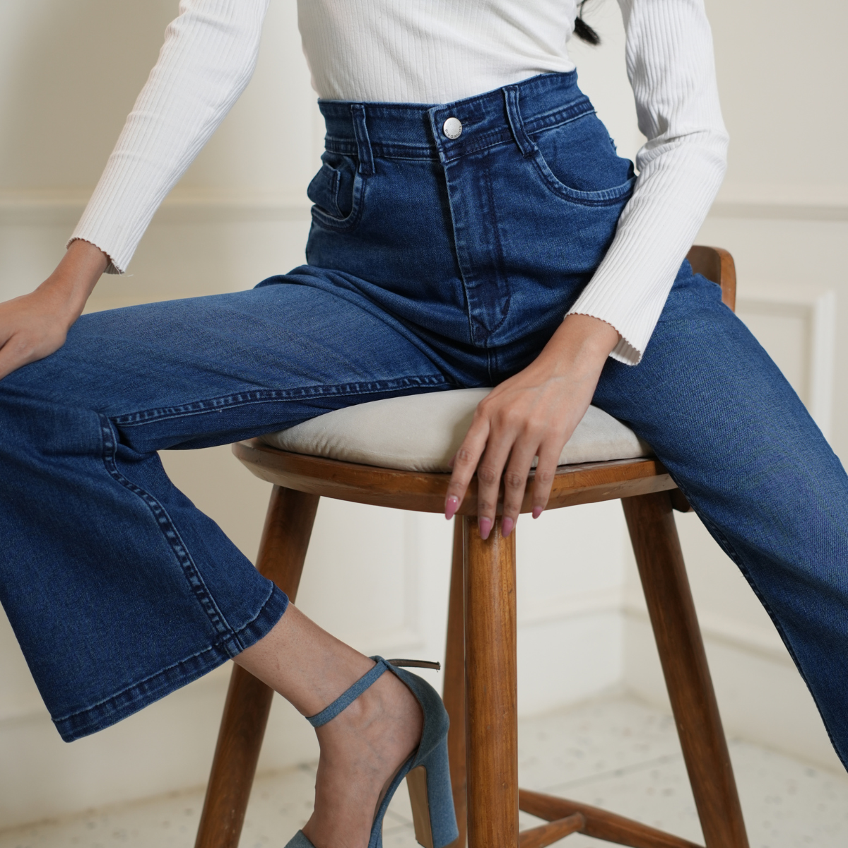 High-waist Whiskered Flared Jeans in Medium Wash