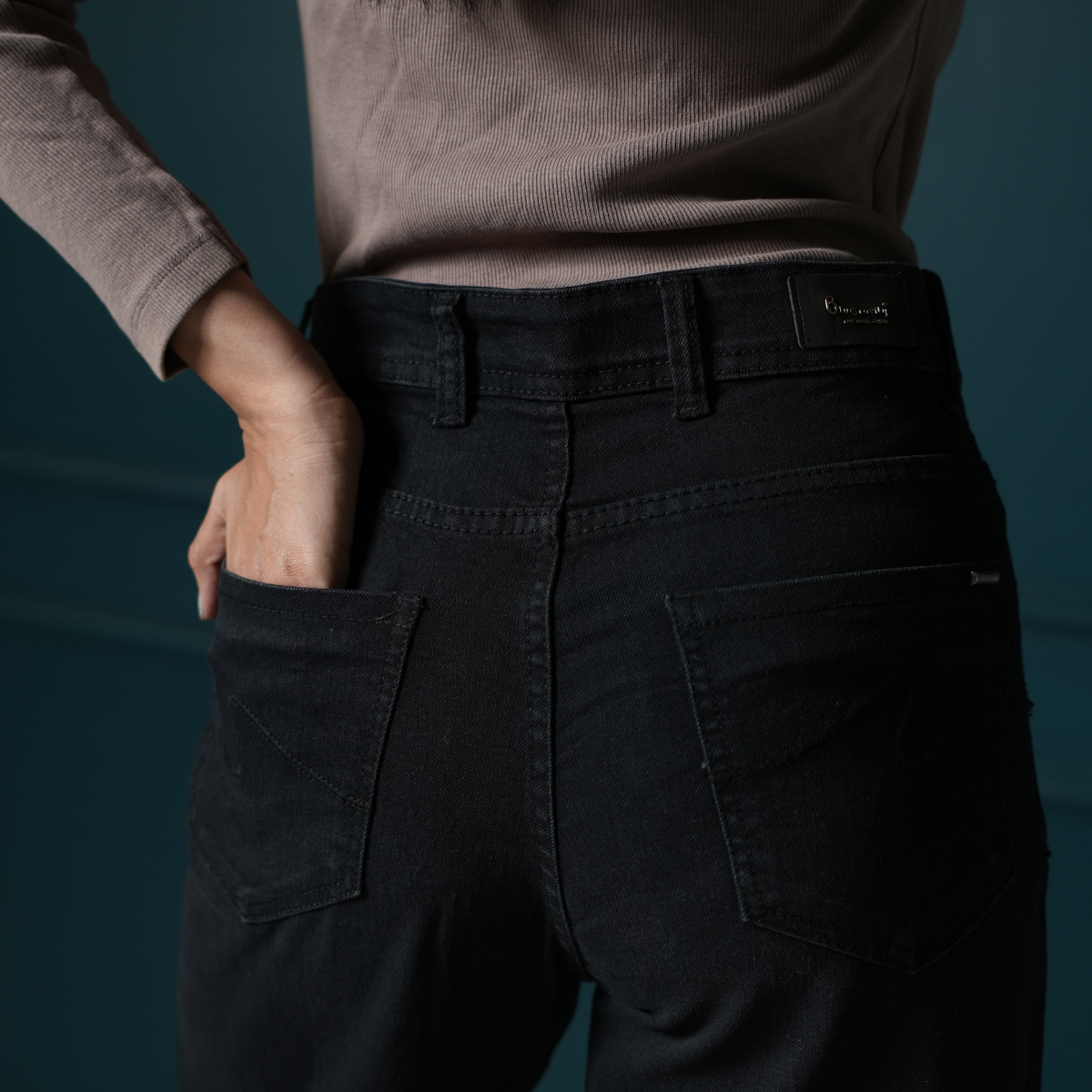 Black High-rise Straight Fit Jeans with Front Patch Pocket